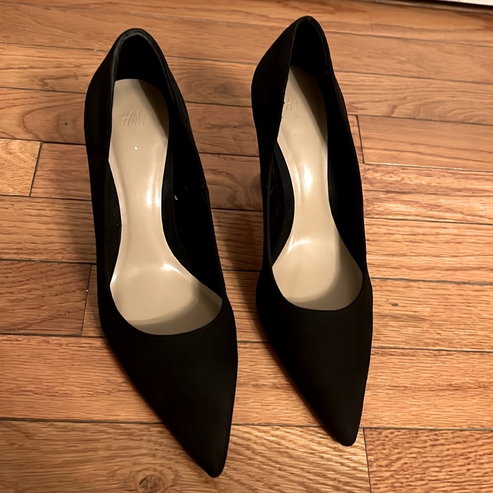 They are brand new, never worn.